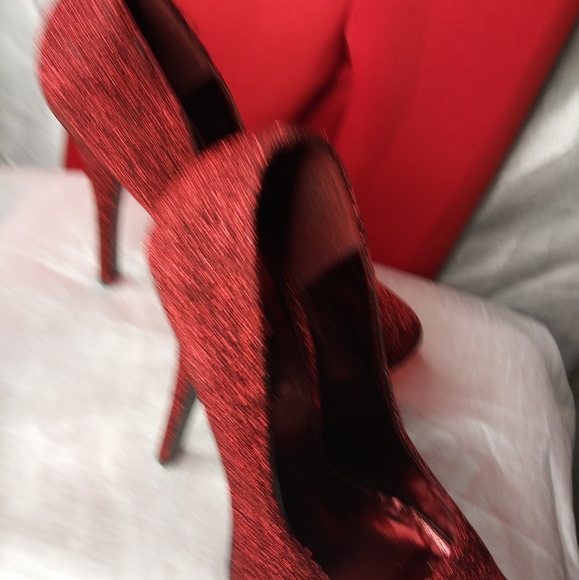 Shoes - Picture 7 of 15